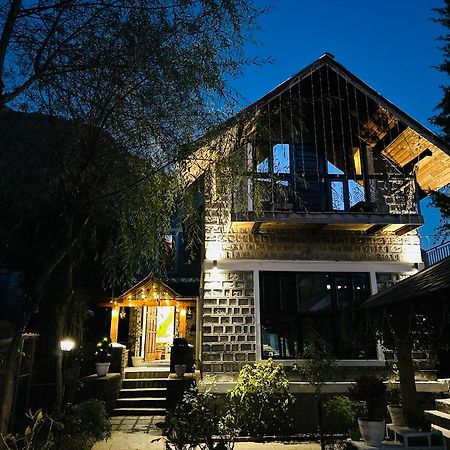 Utopia Hostels Dharamkot Mcleodganj 다람샬라 외부 사진