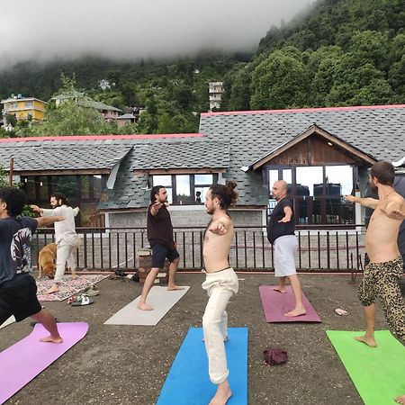 Utopia Hostels Dharamkot Mcleodganj 다람샬라 외부 사진