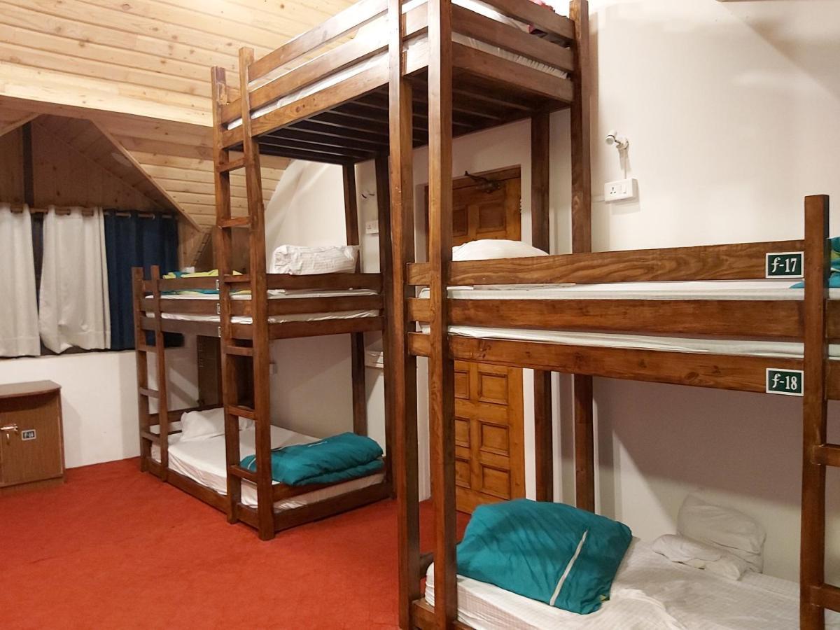 Utopia Hostels Dharamkot Mcleodganj 다람샬라 외부 사진