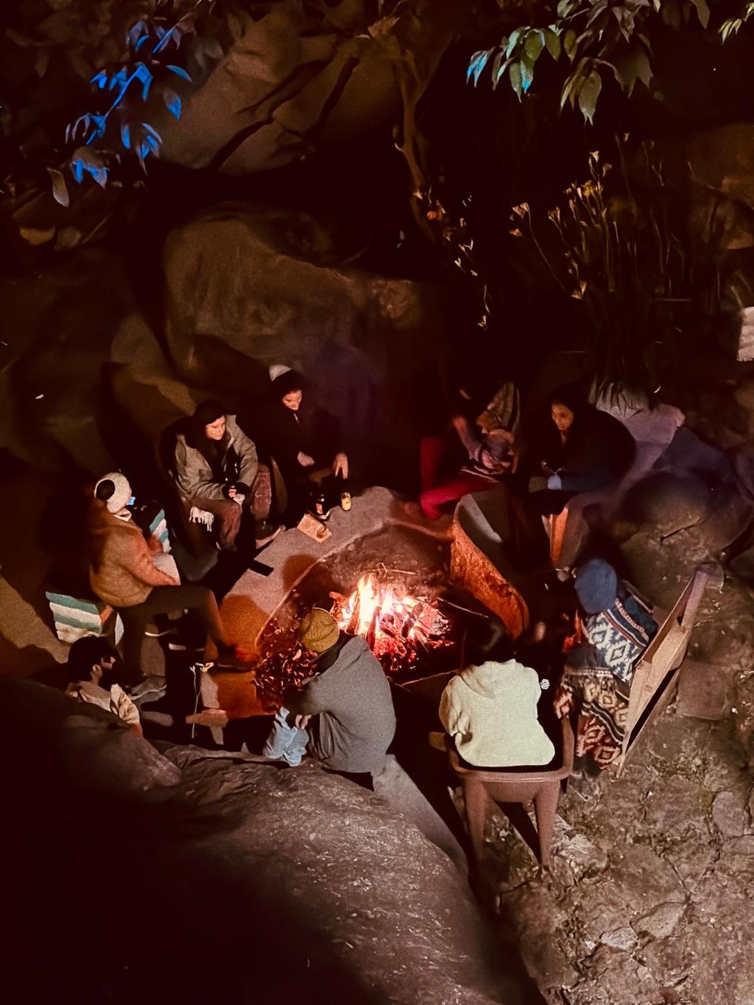 Utopia Hostels Dharamkot Mcleodganj 다람샬라 외부 사진