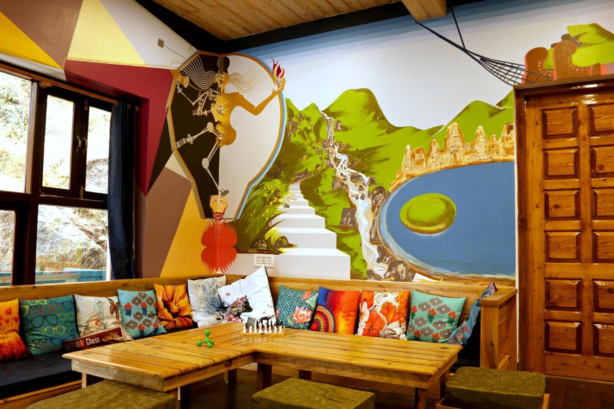 Utopia Hostels Dharamkot Mcleodganj 다람샬라 외부 사진