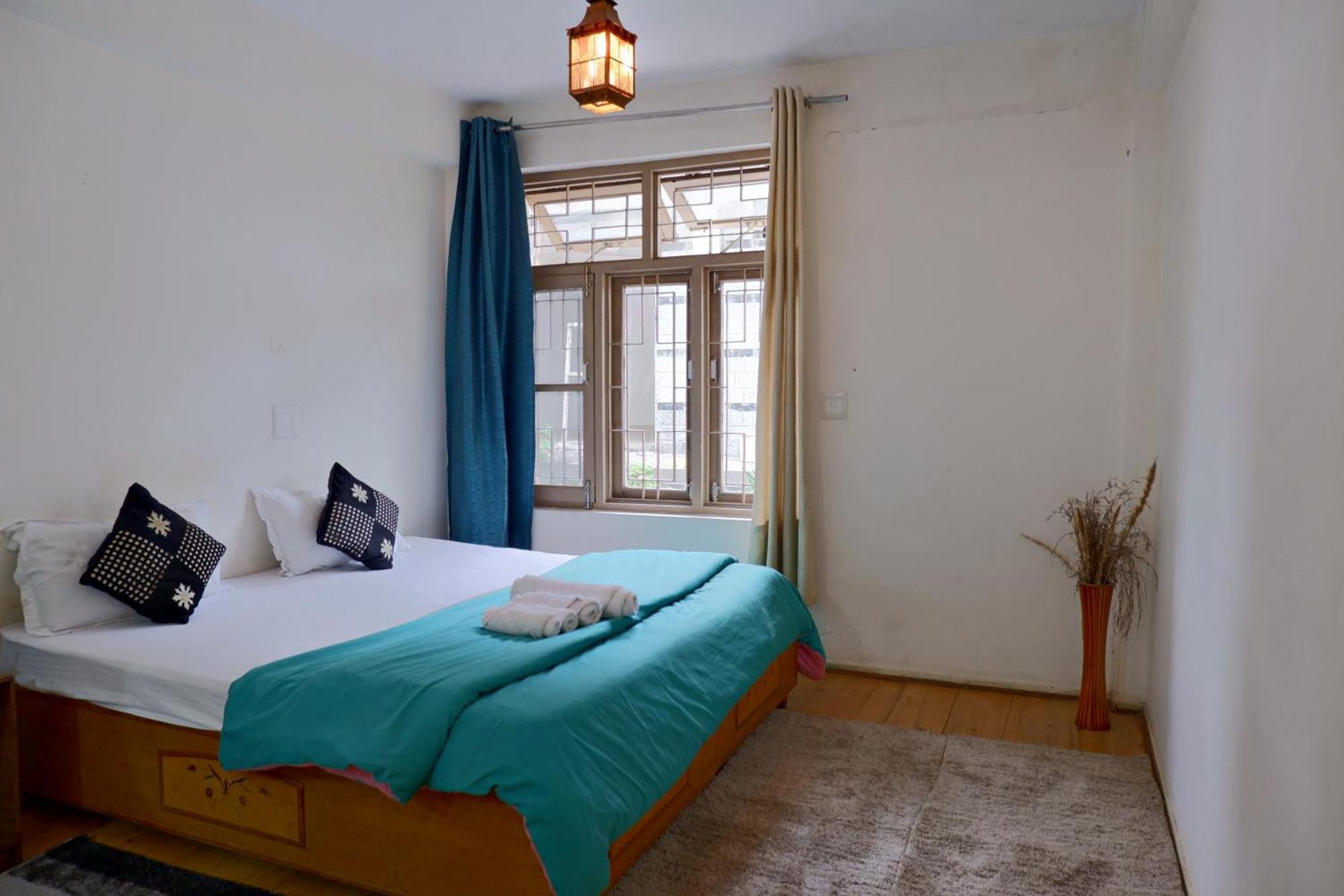 Utopia Hostels Dharamkot Mcleodganj 다람샬라 외부 사진