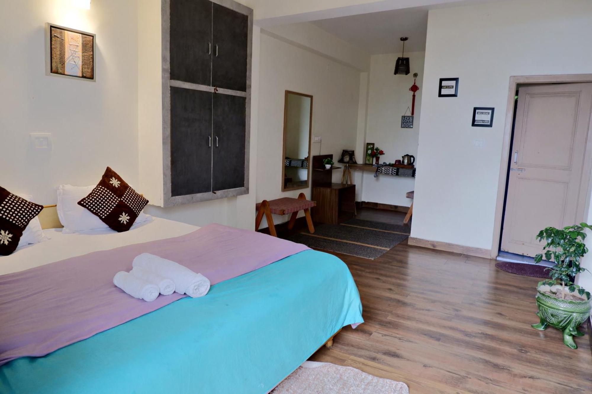 Utopia Hostels Dharamkot Mcleodganj 다람샬라 외부 사진